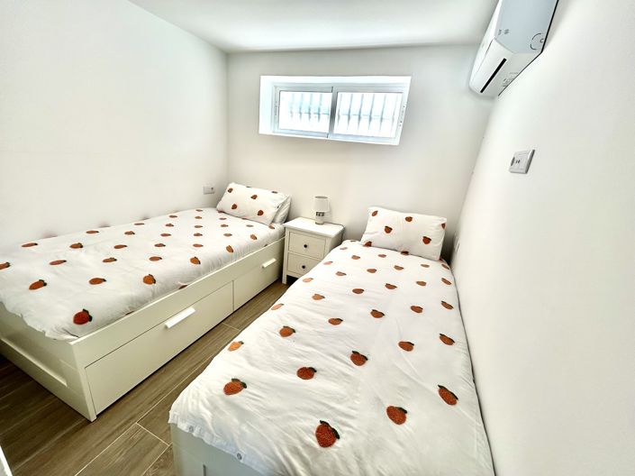 Image No.35-5 Bed Villa for sale