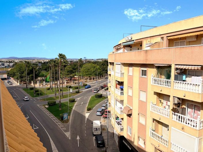 Image No.22-2 Bed Apartment for sale