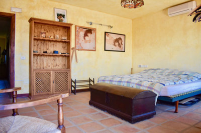 12-53013098fcab6c38b1379cd33298e050