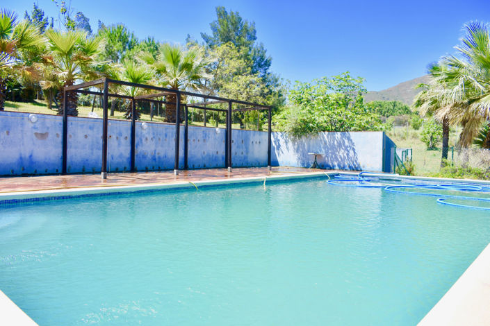 Image No.17-4 Bed House for sale