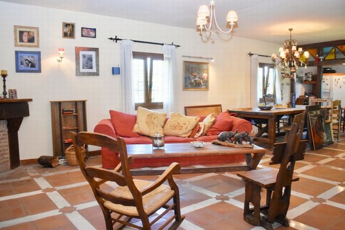 Image No.9-4 Bed Villa for sale