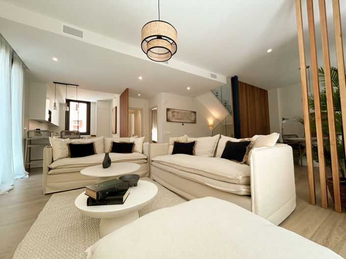 Image No.2-3 Bed Townhouse for sale