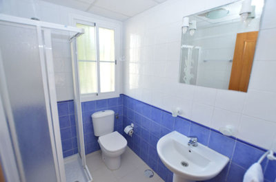 12-53013098fcab6c38b1379cd33298e050