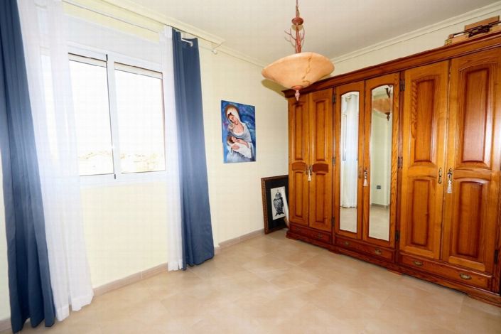 Image No.12-2 Bed Apartment for sale