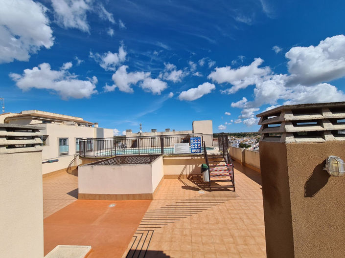 Image No.17-2 Bed Apartment for sale