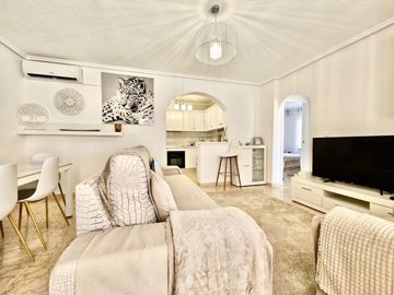 16f5c291-263c-4c99-af40-cd5ede36d2adxlarge