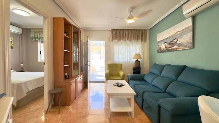 Image No.3-Bungalow de 2 chambres à vendre à Torrevieja