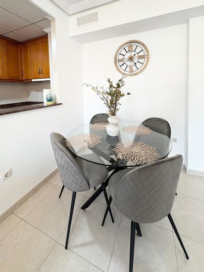 Image No.11-3 Bed House for sale