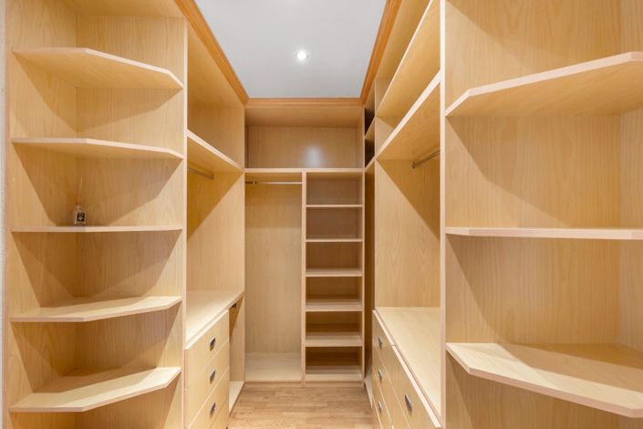 Image No.19-5 Bed Villa for sale