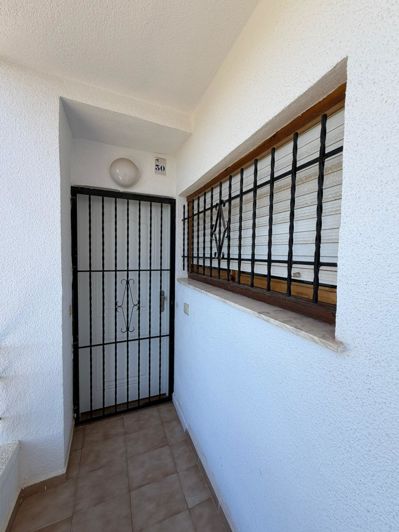 Image No.12-2 Bed House for sale