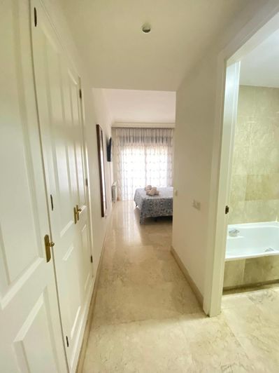 Image No.10-3 Bed Apartment for sale