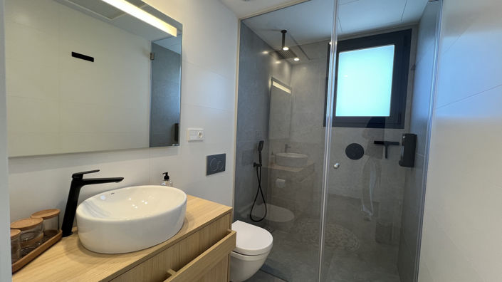 Image No.16-2 Bed Apartment for sale