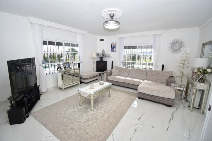 Image No.16-3 Bed House for sale