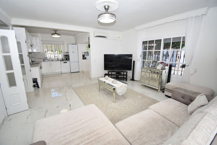 Image No.21-3 Bed House for sale