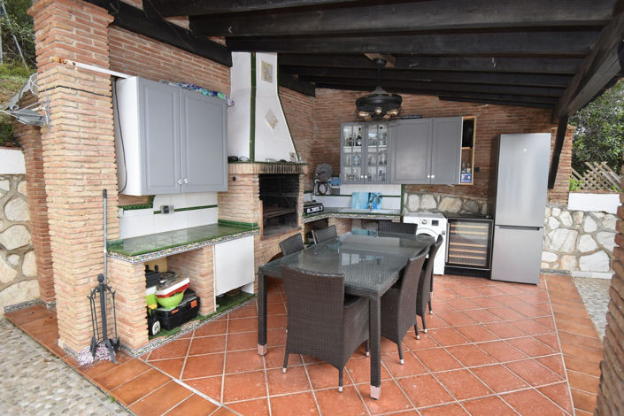 Image No.24-3 Bed House for sale