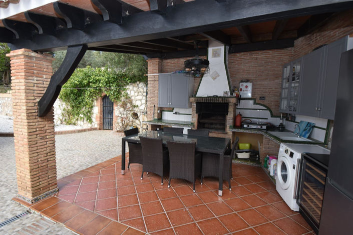 Image No.25-3 Bed House for sale