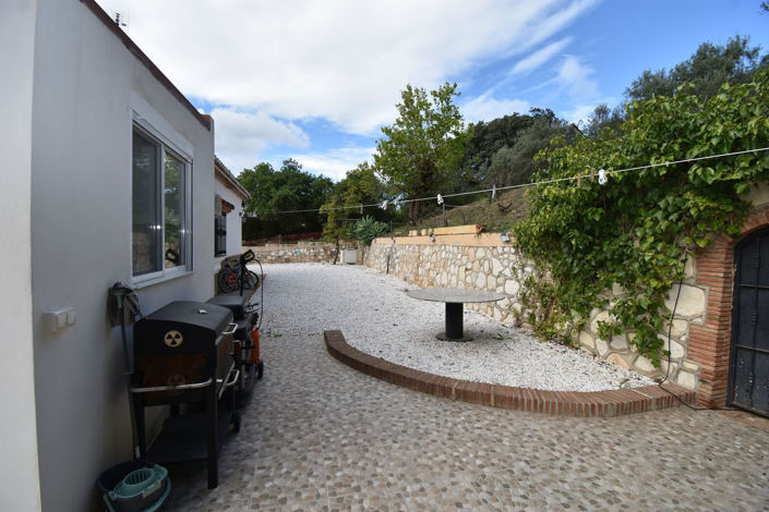 Image No.26-3 Bed House for sale