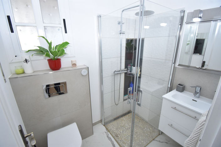 Image No.7-3 Bed House for sale