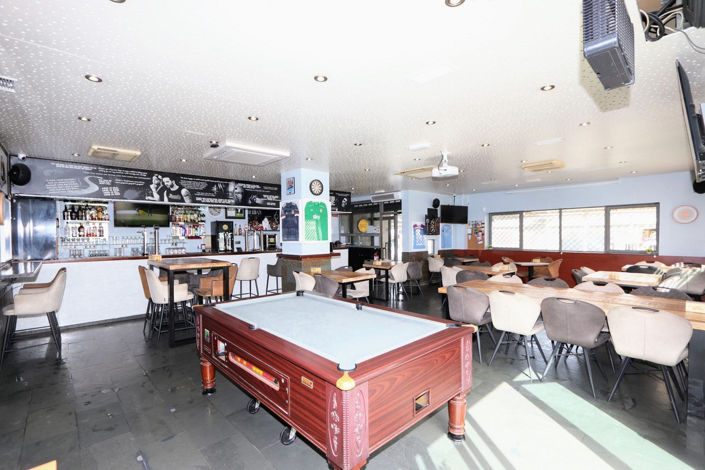 Image No.9-Bar for sale