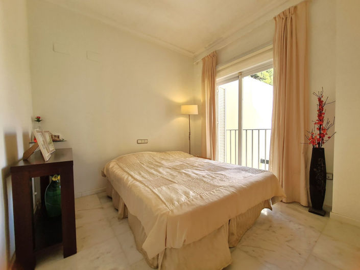 Image No.9-3 Bed Apartment for sale