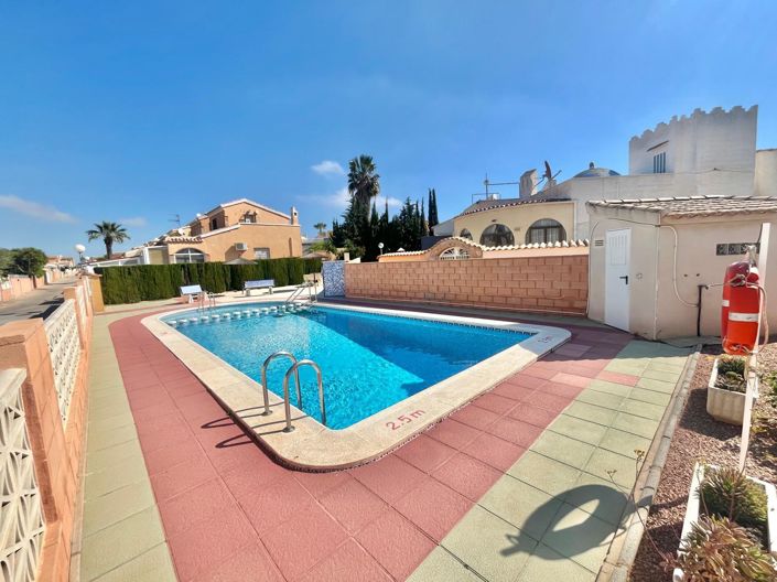 Image No.11-3 Bed Villa for sale