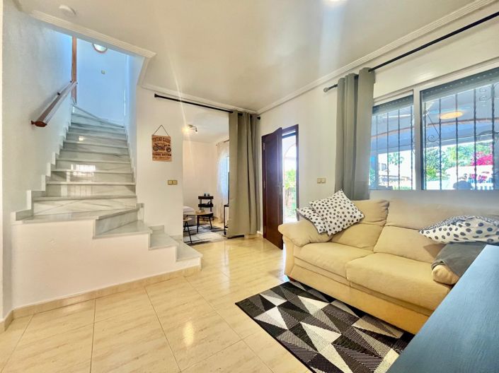 Image No.15-3 Bed Villa for sale