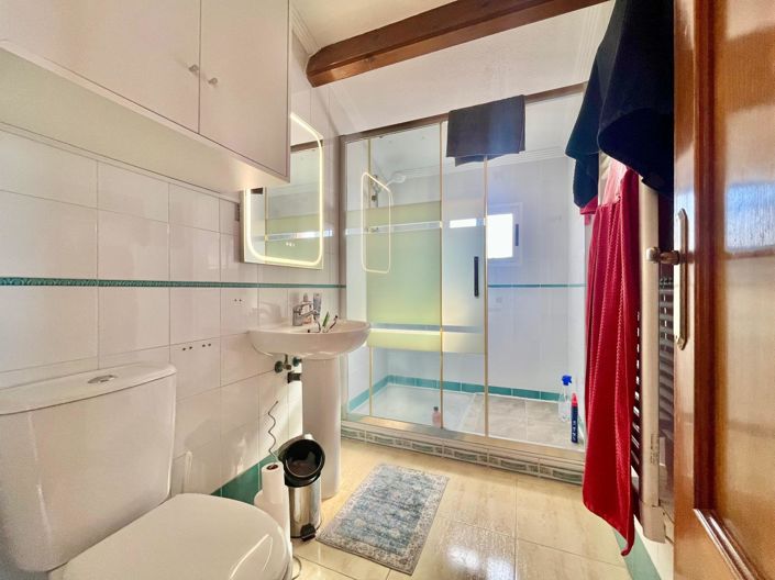 Image No.28-3 Bed Villa for sale