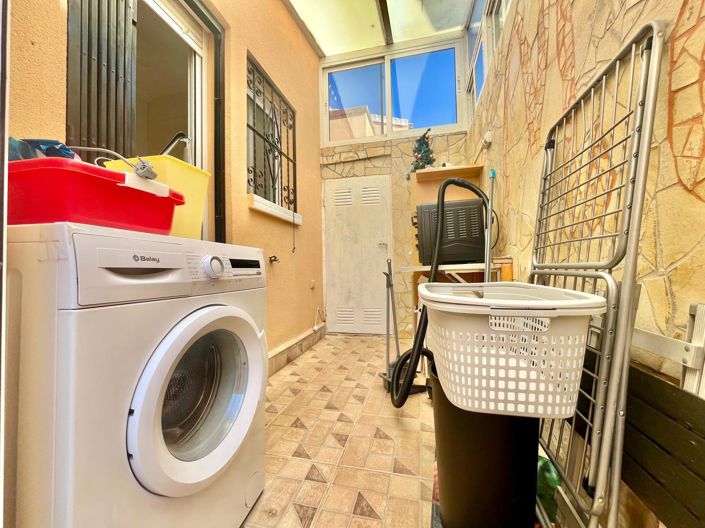 Image No.33-3 Bed Villa for sale