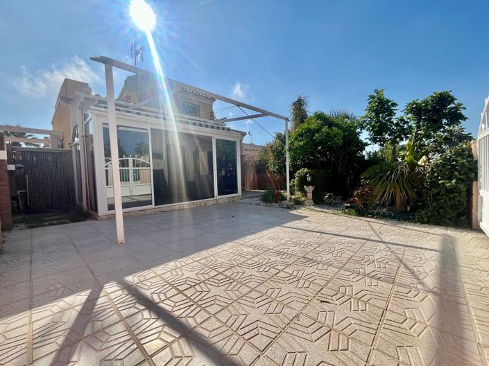 Image No.5-3 Bed Villa for sale