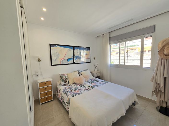 Image No.16-3 Bed Townhouse for sale