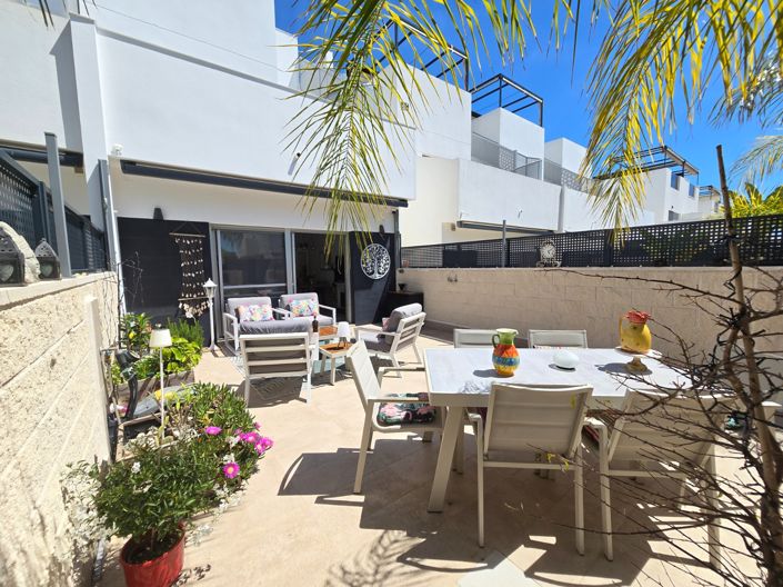 Image No.8-3 Bed Townhouse for sale