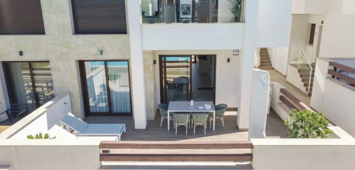 Image No.2-2 Bed Property for sale