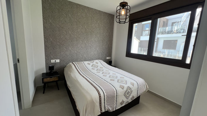 Image No.9-2 Bed Apartment for sale