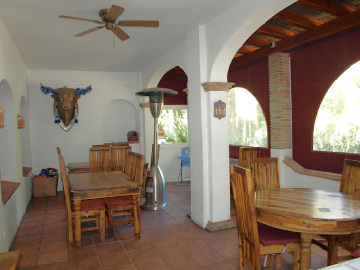 Image No.5-3 Bed Commercial for sale