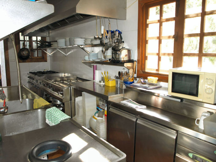 Image No.6-3 Bed Commercial for sale