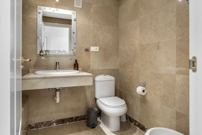 Image No.11-2 Bed Apartment for sale