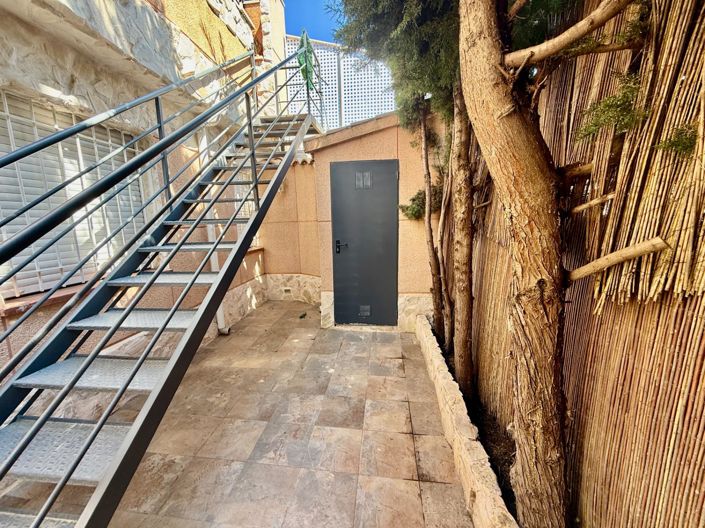 Image No.23-3 Bed Townhouse for sale