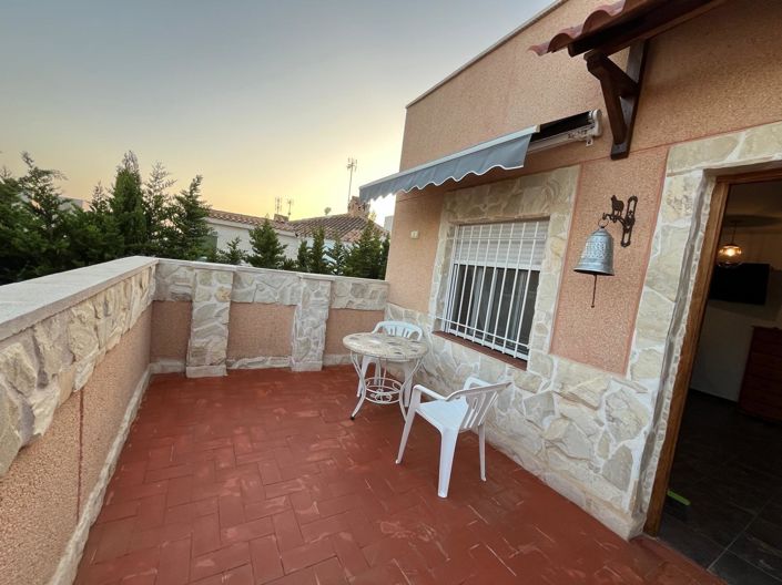 Image No.26-3 Bed Townhouse for sale