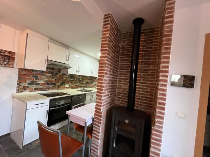 Image No.28-3 Bed Townhouse for sale