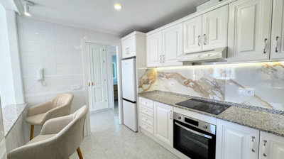 10-bb915d1cb19341576dcdc994b81ab9c5