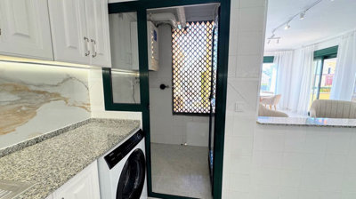 13-5fd73dea700db77384c091ca9818b1a9