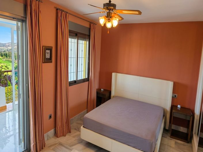 Image No.23-3 Bed Villa for sale