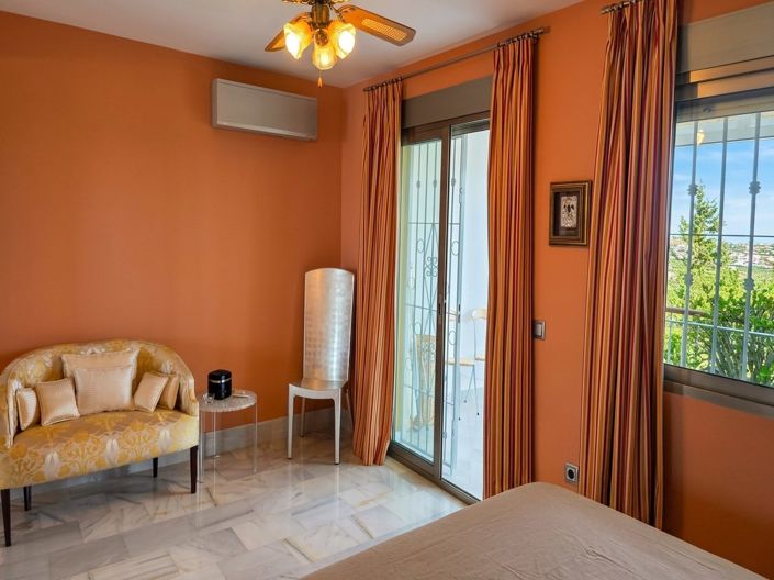 Image No.24-3 Bed Villa for sale