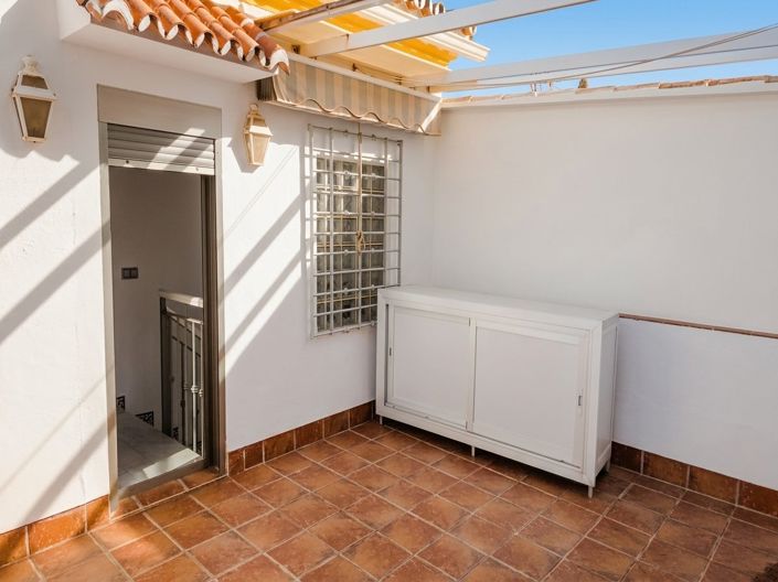 Image No.27-3 Bed Villa for sale