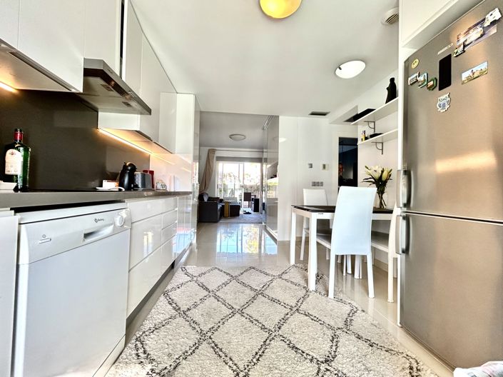 Image No.10-2 Bed Apartment for sale