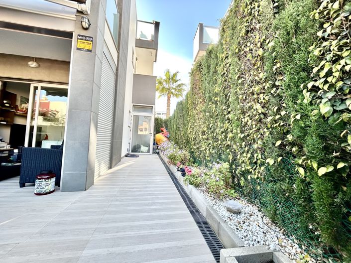 Image No.20-2 Bed Apartment for sale