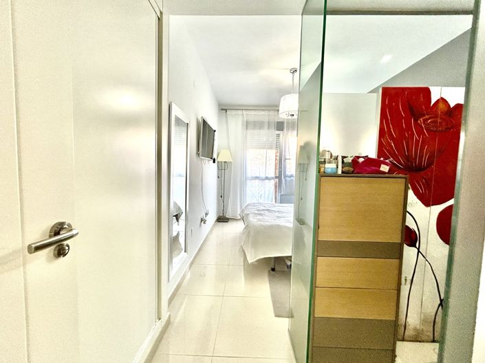 Image No.21-2 Bed Apartment for sale