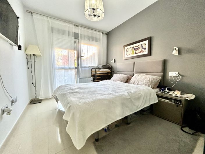 Image No.23-2 Bed Apartment for sale