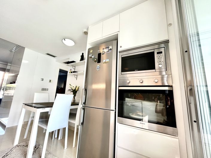 Image No.9-2 Bed Apartment for sale