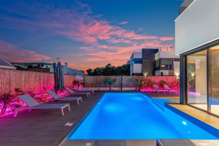 Image No.14-3 Bed Villa for sale